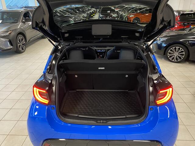 Toyota YARIS 1.5 Hybrid 130 Launch Edition | HUD | Trekhaak