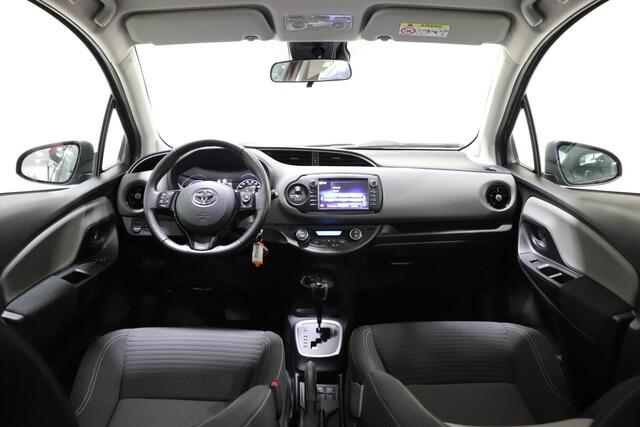 Toyota YARIS 1.5 Hybrid Aspiration, Navigatie, Cruise & Climate Control, Camera, Bluetooth, 1E Eigenaar, Dealer onderhouden