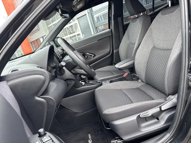 Toyota YARIS Cross 1.5 Hybrid Dynamic / Android Auto/Applecarplay / Stuur,Voorruit & Stoelverwarming / Camera /