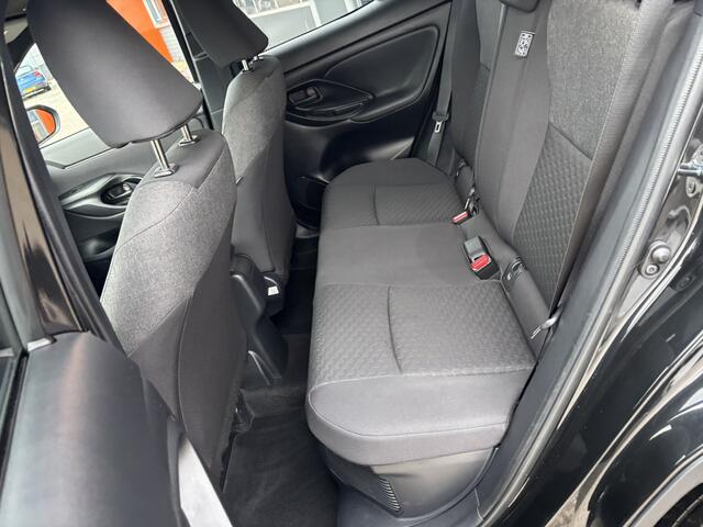 Toyota YARIS Cross 1.5 Hybrid Dynamic / Android Auto/Applecarplay / Stuur,Voorruit & Stoelverwarming / Camera /