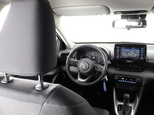 Toyota YARIS 1.5 HYBRID AUTOMAAT BLACK & WHITE GARANTIE 8-2033 NAVIGATIE.CLIMA.CRUISE