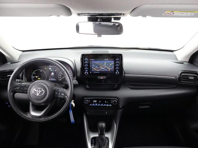 Toyota YARIS 1.5 HYBRID AUTOMAAT BLACK & WHITE GARANTIE 8-2033 NAVIGATIE.CLIMA.CRUISE