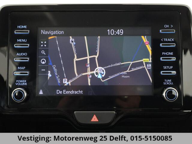 Toyota YARIS 1.5 HYBRIDE GRAYLINE NAVIGATIE GARANTIE TOT 2033 ! CAMERA.CRUISE. CLIMA.ALS NIEUW !