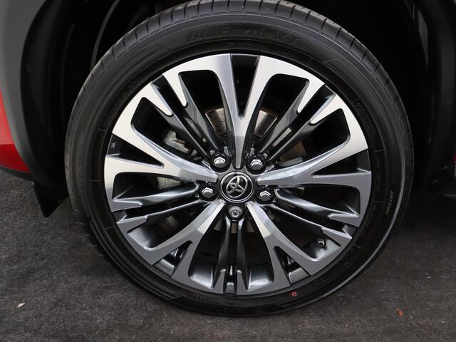 Toyota YARIS Cross 1.5 Hybrid Executive | Stoelverwarming | Achteruitrijcamera | Dealer onderhouden |