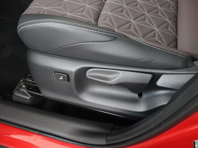 Toyota YARIS Cross 1.5 Hybrid Executive | Stoelverwarming | Achteruitrijcamera | Dealer onderhouden |