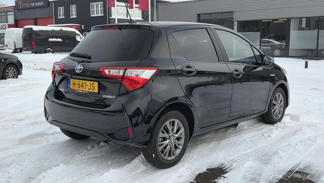 Toyota YARIS 1.5 Hybrid Dynamic