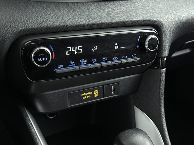 Toyota YARIS 1.5 Hybrid Active | NL-Auto | Parkeercamera | Apple Carplay / Android Auto | Cruise Control Adaptief |