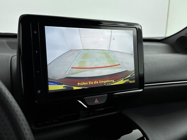 Toyota YARIS Cross 1.5 Hybrid GR Sport Limited | Stoelverwarming | Half Lederen bekleding | Elek. Kofferklep | Head Up Display |