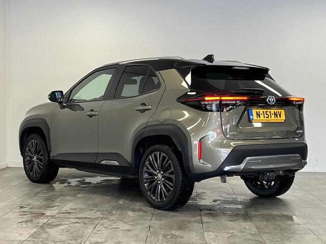 Toyota YARIS Cross 1.5 Hybrid Adventure | TREKHAAK | HEAD-UP | STOEL/STUUR VERWARMING |