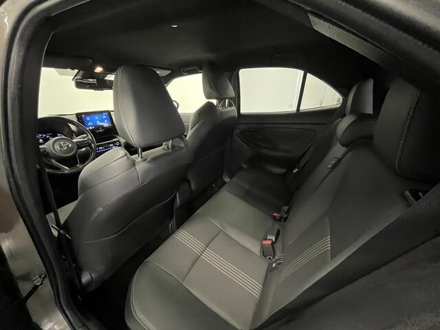 Toyota YARIS Cross 1.5 Hybrid Adventure | TREKHAAK | HEAD-UP | STOEL/STUUR VERWARMING |