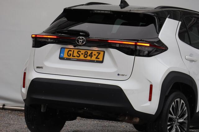 Toyota YARIS 1.5 Hybrid 130 Launch Edition - 130 pk **Bi-Tone / 360 camera / El klep