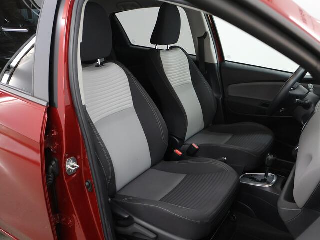 Toyota YARIS 1.5 Hybrid Dynamic | Trekhaak | Parkeercamera | Climate Control | Cruise Control |