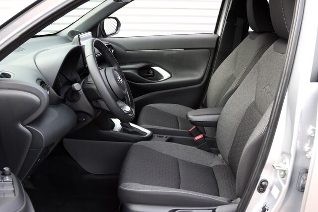 Toyota YARIS Cross 1.5 Hybrid Team-D Safety + Winter-pakket