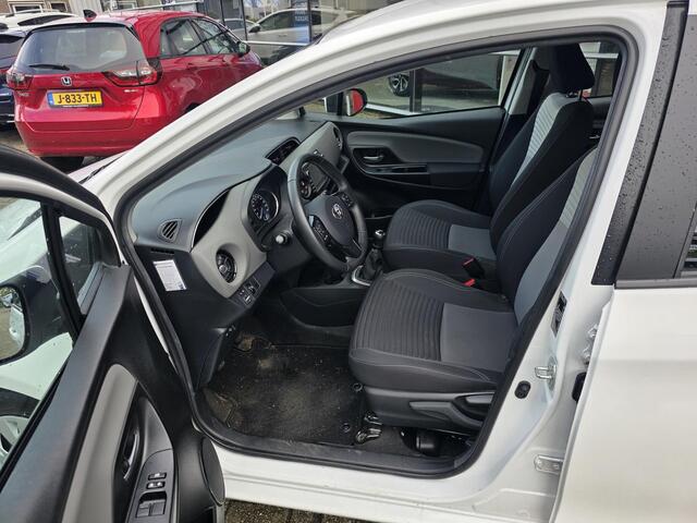 Toyota YARIS 1.5 VVT-i 111pk Active, Trekhaak , Winterbanden