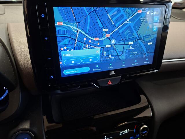 Toyota YARIS Cross 1.5 Hybrid Executive | Parkeersensoren | Navigatie | Keyless entry Mats foto's maken