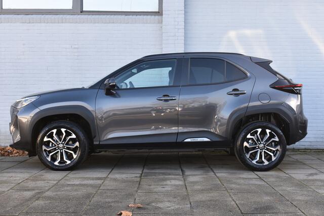 Toyota YARIS Cross 1.5 Hybrid 115 Dynamic Limited 116pk | Stuurverwarming | Stoelverwarming | Keyless entry |