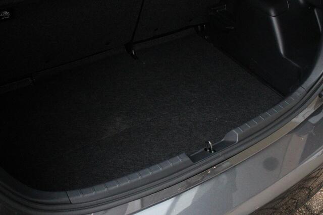 Toyota YARIS 1.5 VVT-i Aspiration Navigatiesysteem | Klimaat Control | Cruise Control