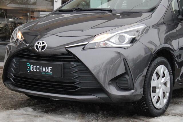 Toyota YARIS 1.5 VVT-i Aspiration Navigatiesysteem | Klimaat Control | Cruise Control
