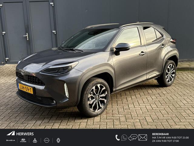 Toyota YARIS Cross 1.5 Hybrid 130 TeamPlayer Automaat Dynamic / tot 10 jaar Garantie / Winter Pakket / Safety Pakket / Adaptief CC / Stuur-, Stoel en voorruitverwarming / Draadloze telefoon lader / Apple Carplay Android Auto / Achteruitrijcamera /