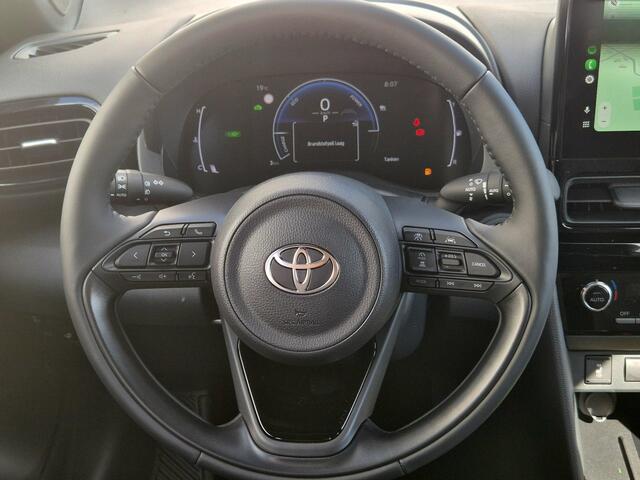 Toyota YARIS Cross 1.5 Hybrid 130 TeamPlayer Automaat Dynamic / tot 10 jaar Garantie / Winter Pakket / Safety Pakket / Adaptief CC / Stuur-, Stoel en voorruitverwarming / Draadloze telefoon lader / Apple Carplay Android Auto / Achteruitrijcamera /