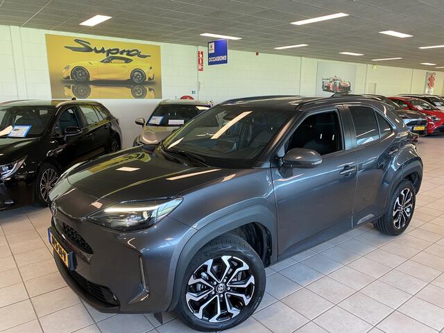 Toyota YARIS Cross 1.5 Hybrid 115 First Edition | Stuur en stoel verwarming