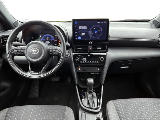 Toyota YARIS Cross 1.5 Hybrid 115 Dynamic | Stoel + Stuur + Voorruit verwarming | LED | Navigatie | PDC voor en achter |