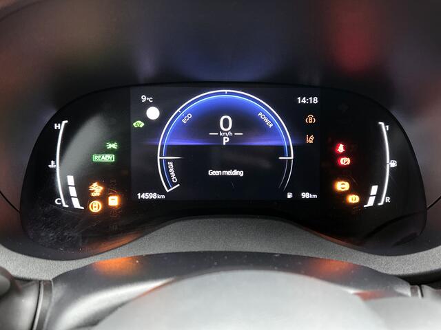 Toyota YARIS Cross 1.5 Hybrid 115 Dynamic | Stoel + Stuur + Voorruit verwarming | LED | Navigatie | PDC voor en achter |