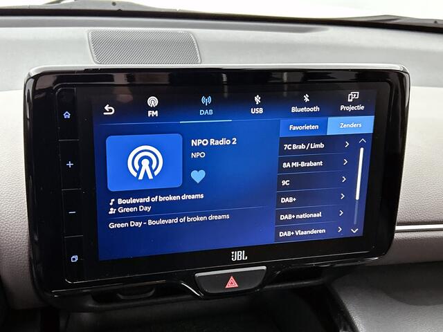 Toyota YARIS Cross 1.5 Hybrid Executive | 1e Eigenaar | NIEUW GELEVERD & ONDERHOUDEN | Trekhaak | JBL | Stoelverwarming |