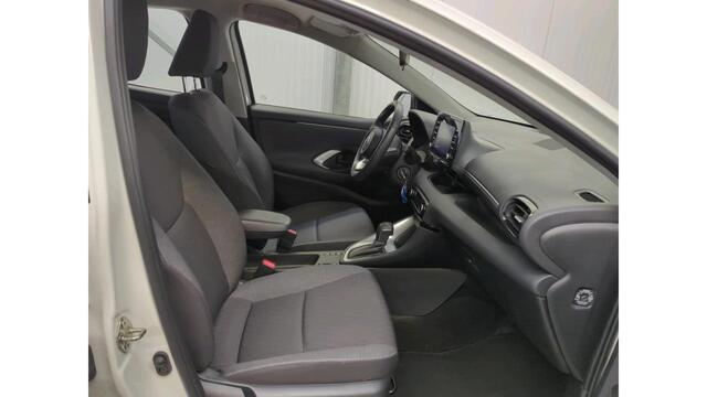 Toyota YARIS 1.5 Hybrid AUT! 1e Eig! Camera! NW MODEL! VERWACHT!