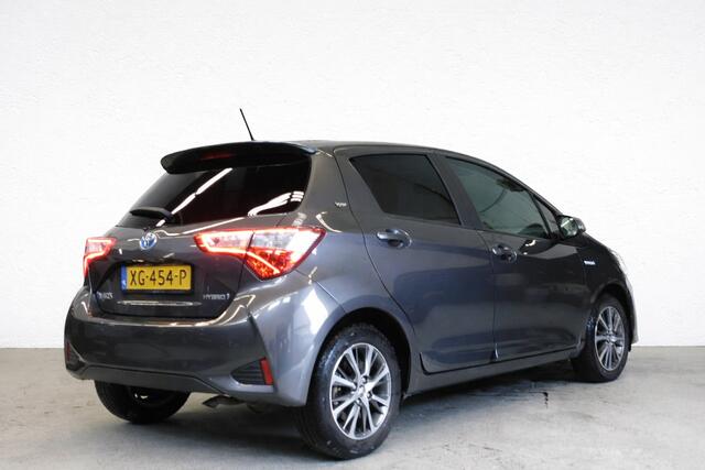 Toyota YARIS 1.5 Hybrid Y20 Exclusive Edition TOPSTAAT! DEALER ONDERHOUDEN! NAVI! BLUETOOTH!