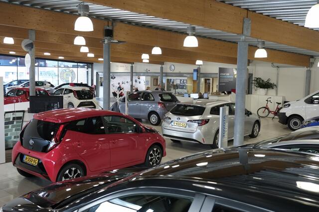 Toyota YARIS Cross 1.5 Hybrid 115 First Edition Automaat | Apple Carplay & Android