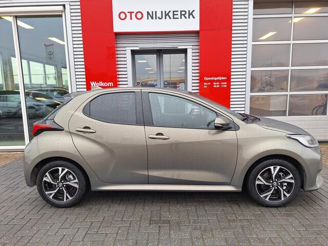 Toyota YARIS 1.5 Hybrid 115 Dynamic met Comfort Pack Limited