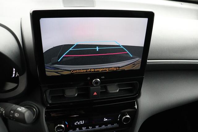Toyota YARIS Cross 1.5 Hybrid 115 First Edition | Parkeersensoren | Dodehoekdetectie | Stuur/Stoelverwarming | Apple Carplay/Android Auto |