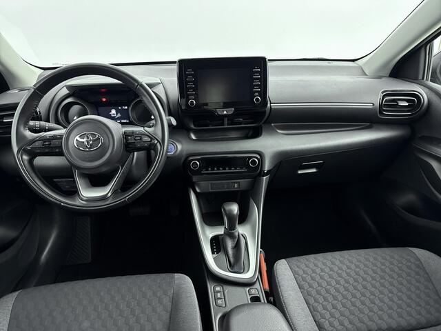 Toyota YARIS 1.5 Hybrid Dynamic | NL-Auto | Keyless Entry / Start | Parkeercamera | Apple Carplay / Android Auto | Lichtmetalen velgen |