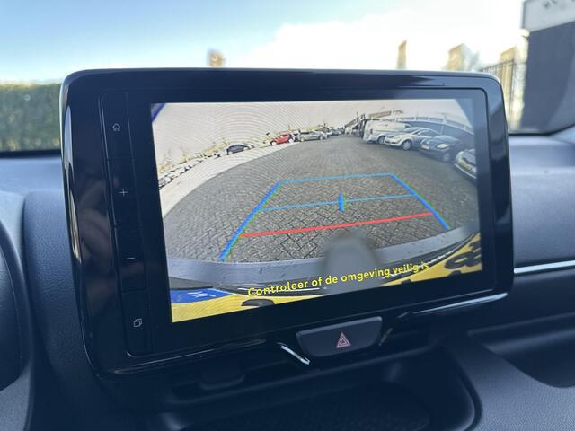 Toyota YARIS 1.5 Hybrid 115 Dynamic | Apple/android carplay | Stoel- + stuurverwarming | Parkeersensoren | Licht metalen velgen |