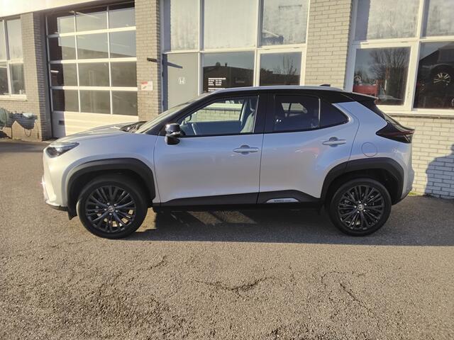 Toyota YARIS Cross 1.5 Hybrid Adventure Two tone