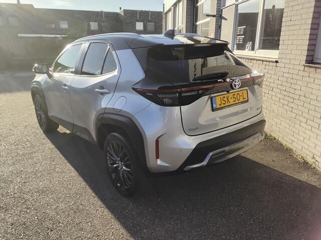 Toyota YARIS Cross 1.5 Hybrid Adventure Two tone