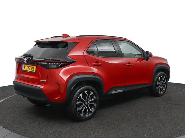 Toyota YARIS Cross 1.5 Hybrid Dynamic | Navigatie | Led Verlichting | Privacy Glas | Keyless Entry |