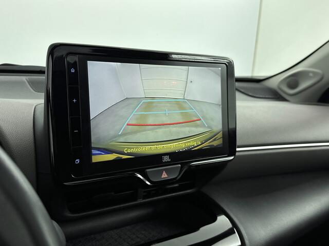 Toyota YARIS Cross 1.5 Hybrid Executive | Afneembare trekhaak | Parkeersensoren | Stoelverwarming | JBL Premium Audio |