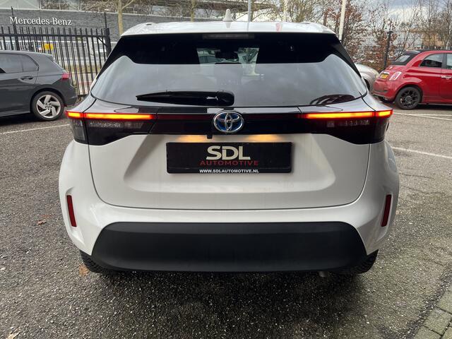 Toyota YARIS Cross 1.5 Hybrid Dynamic // FULL LED // KEYLESS // ADAPT. CRUISE // CAMERA // NAVI+CARPLAY //