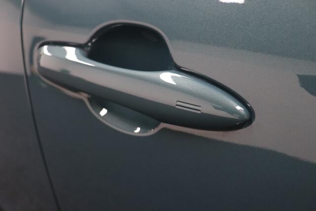 Toyota YARIS Cross 1.5 Hybrid 130 First Edition | Comfort Pack | Trekhaak | Adaptive-cruise | Apple Carplay & Android Auto | Camera | Clima | Keyless | Navigatie | Dodehoekdetectie