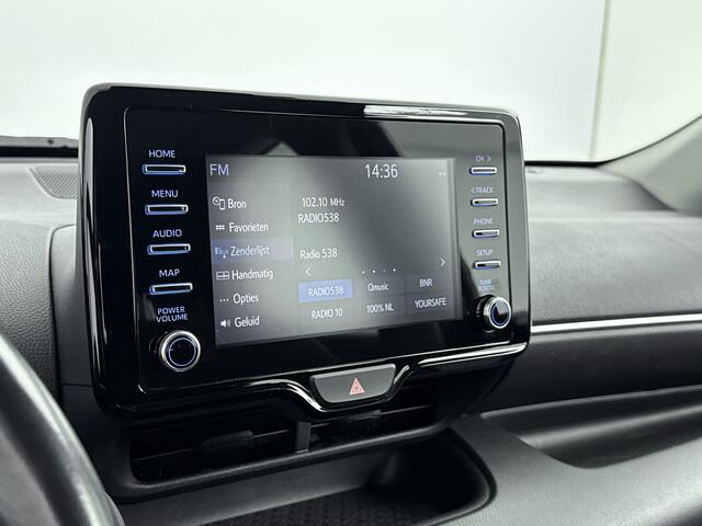 Toyota YARIS 1.5 Hybrid Dynamic Navi | Lichtmetalen Velgen | Apple Carplay/Android Auto | Buitenspiegels Elektrisch + Verwarmd | Elektrische Ramen Voor/Achter |