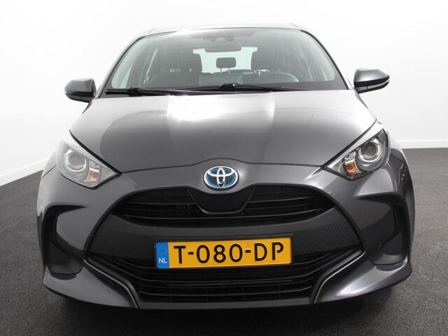 Toyota YARIS 1.5 Hybrid Comfort Aut Carplay Automatische Airco Toyota Safety Sense Adaptieve lampen Verkeerborden herkenning bots waarschuwing