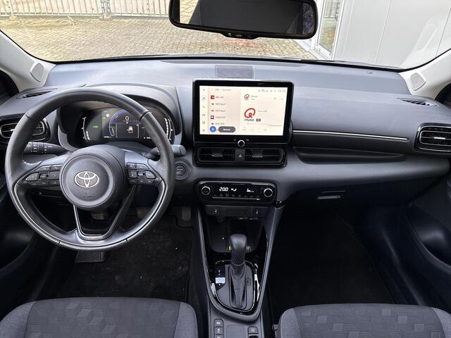 Toyota YARIS 1.5 Hybrid 115 Dynamic **DODEHOEK DETECTIE/ STUUWVERWARMING/ PARKEERSENSOREN/ GARANTIE**