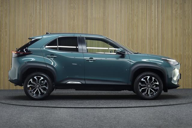 Toyota YARIS Cross 1.5 Hybrid 130 First Edition | Comfort Pack | Adaptive-cruise | Apple Carplay & Android Auto | Camera | Clima | Parkeersensoren | Keyless | Navigatie | Stoel & Stuurverwarming | Dodehoekdetectie