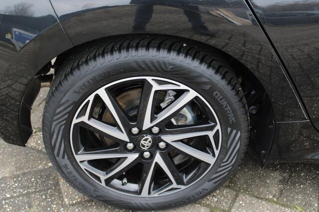 Toyota YARIS 1.5 Hybride Dynamic + Trekhaak