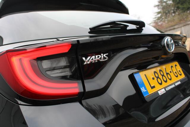 Toyota YARIS 1.5 Hybride Dynamic + Trekhaak