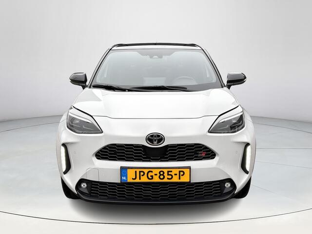 Toyota YARIS Cross 1.5 Hybrid GR Sport **DODEHOEK DETECTIE/ PANORMA/ PARKEERSENSOREN/ GARANTIE**