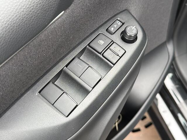 Toyota YARIS 1.5 Hybrid 115 Dynamic | Navigatie | Apple CarPlay/Android auto | Achteruitrijcamera | Comfort pack