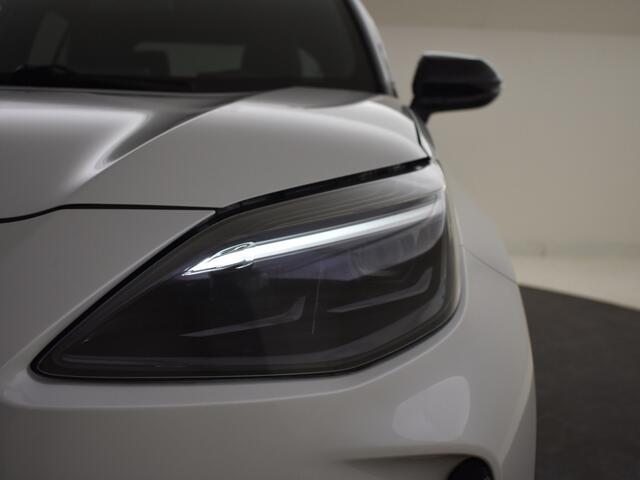 Toyota YARIS Cross 1.5 Hybrid Adventure | Stoel- en stuurverwarm. | Trekhaak |